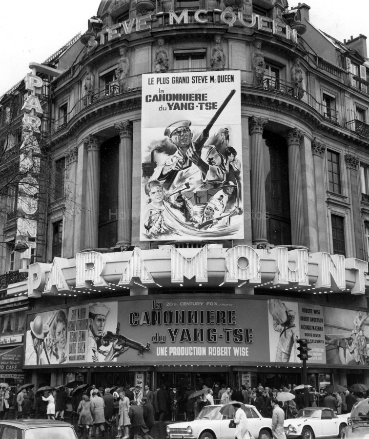Paramount Theatre 1966 WM.jpg